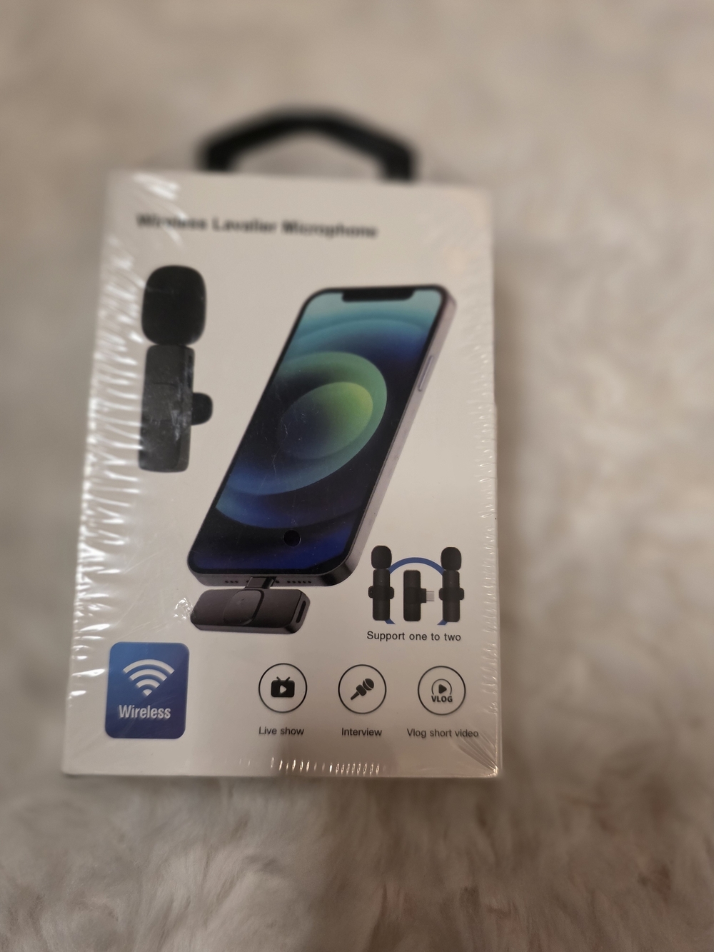 Wireless Lavalier Microphone for Cell Phones - Black